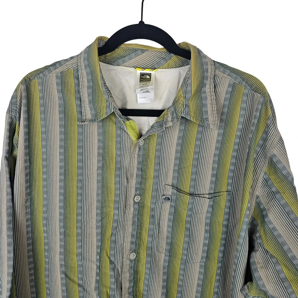 The North Face A5 Series Men's XL Green Striped Long‎ Sleeve Button Up Shirt
